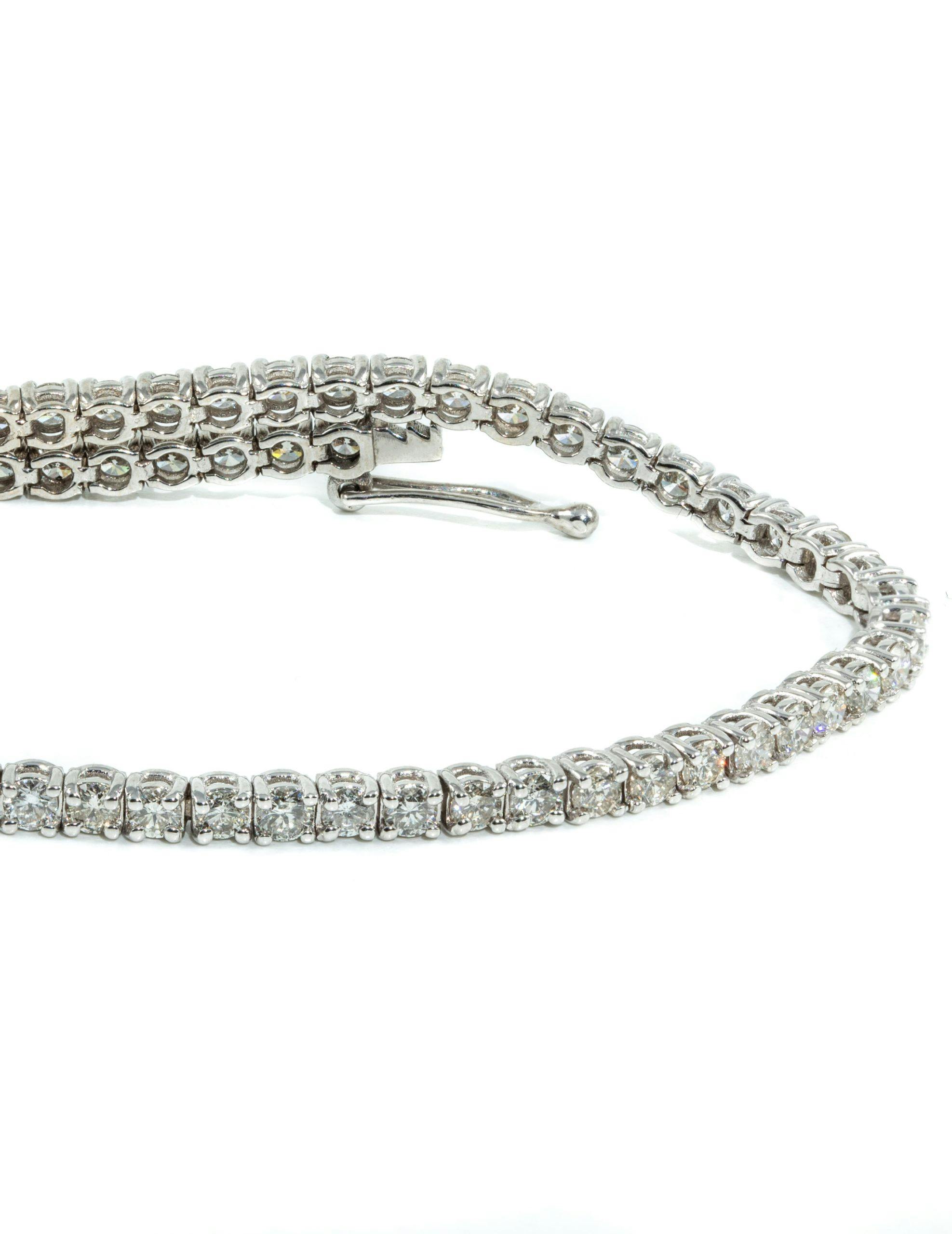 Diamond Tennis Bracelet Claw Set in 14 kt White Gold