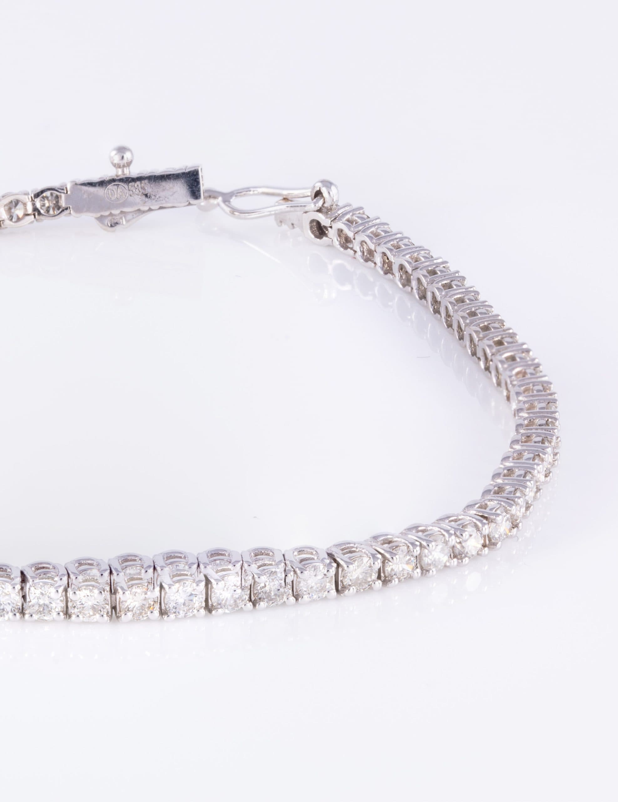 Fancy Yellow VVS Tennis Bracelet, Claw Set